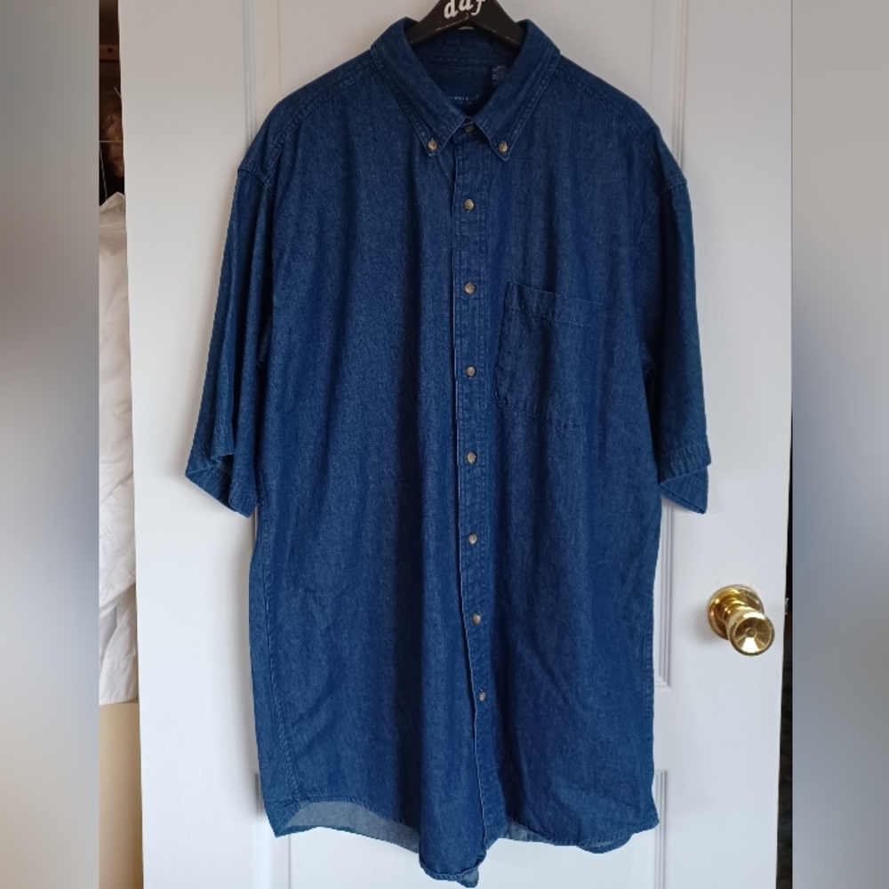 TOWNCRAFT BY JCPENNEY XLXT DARK WASH DENIM BUTTON-DOWN SHIRT SHORT SLEEVE